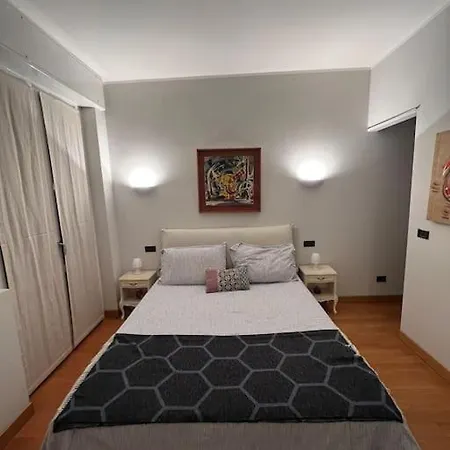 Luxury Duomo - Sansiro Apartment Milan